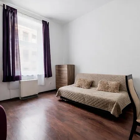 Mostowa Standard By Bookinghost