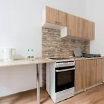 Mostowa Standard By Bookinghost * 포즈난