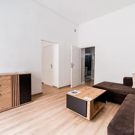 Διαμέρισμα Mostowa Standard By Bookinghost