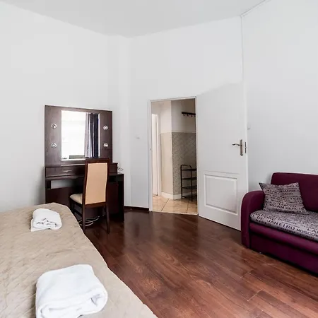 Mostowa Standard By Bookinghost Poznań