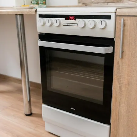 Mostowa Standard By Bookinghost * Poznań