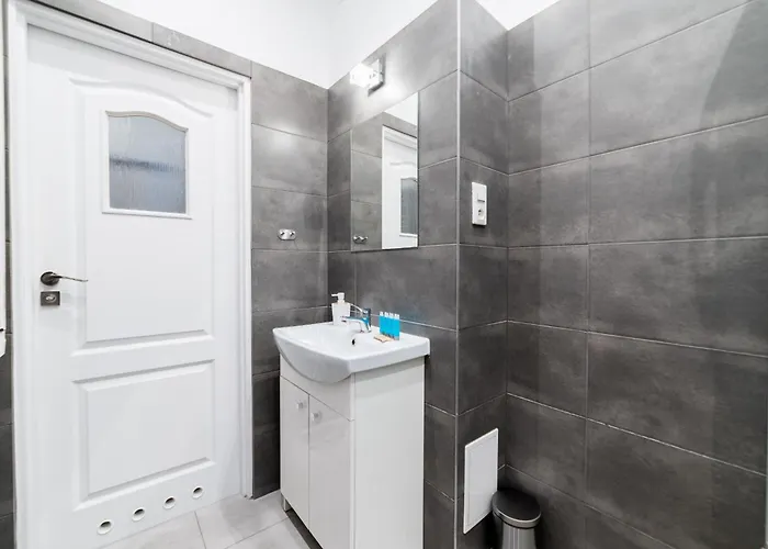 Apartamento Mostowa Standard By Bookinghost